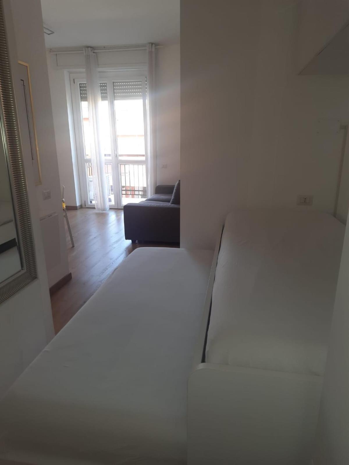 Modern House Dergano A 150 Metri Metro Daire Milano Dış mekan fotoğraf